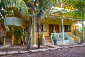 Отель Sea Eye Hotel - Tropical Building  Ютила